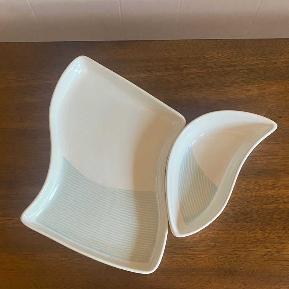 Pfaltzgraff White and Light Blue Wave Dish Set - Sand & Sea Collection Waterfall